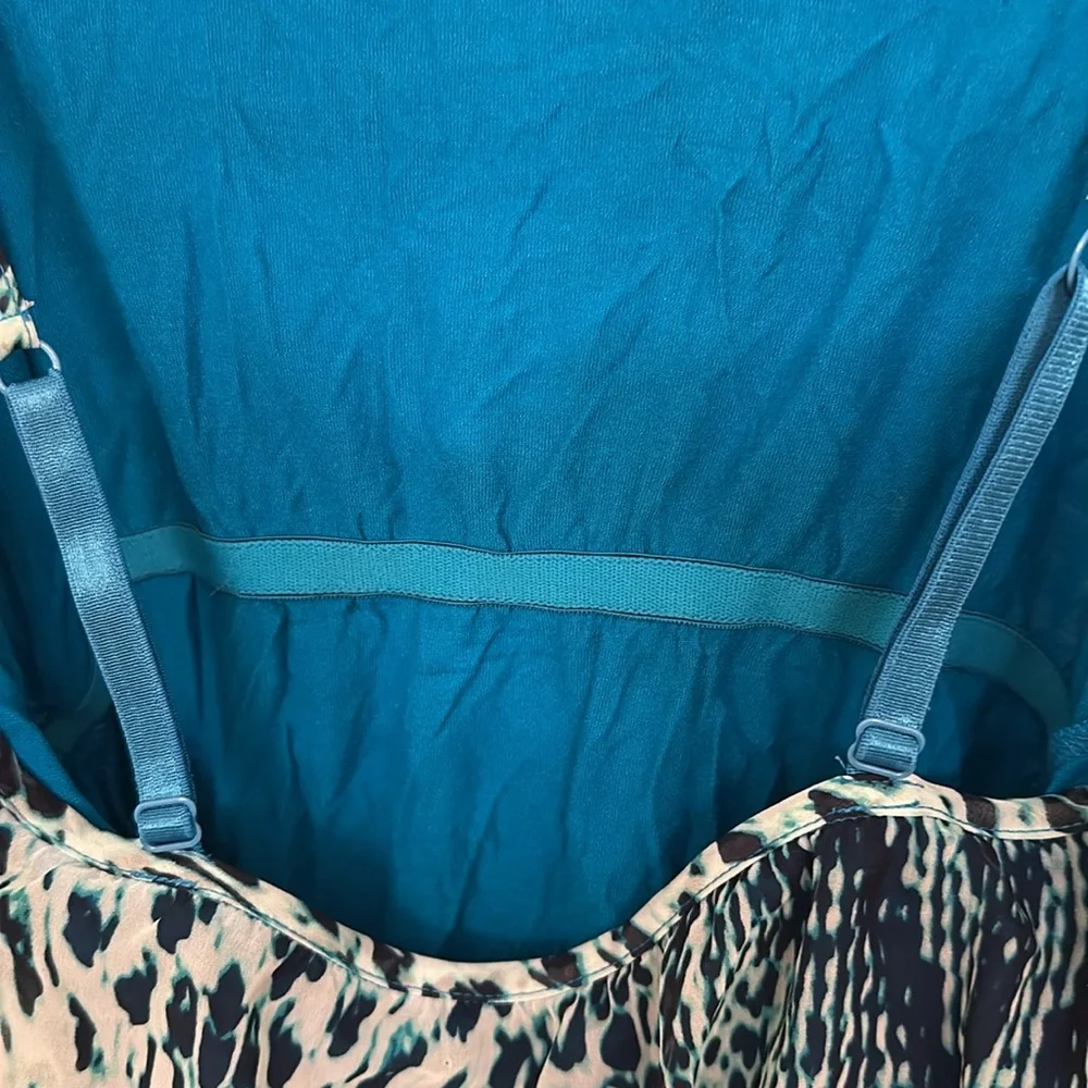 New York & company tier animal print top - Picture 7 of 8